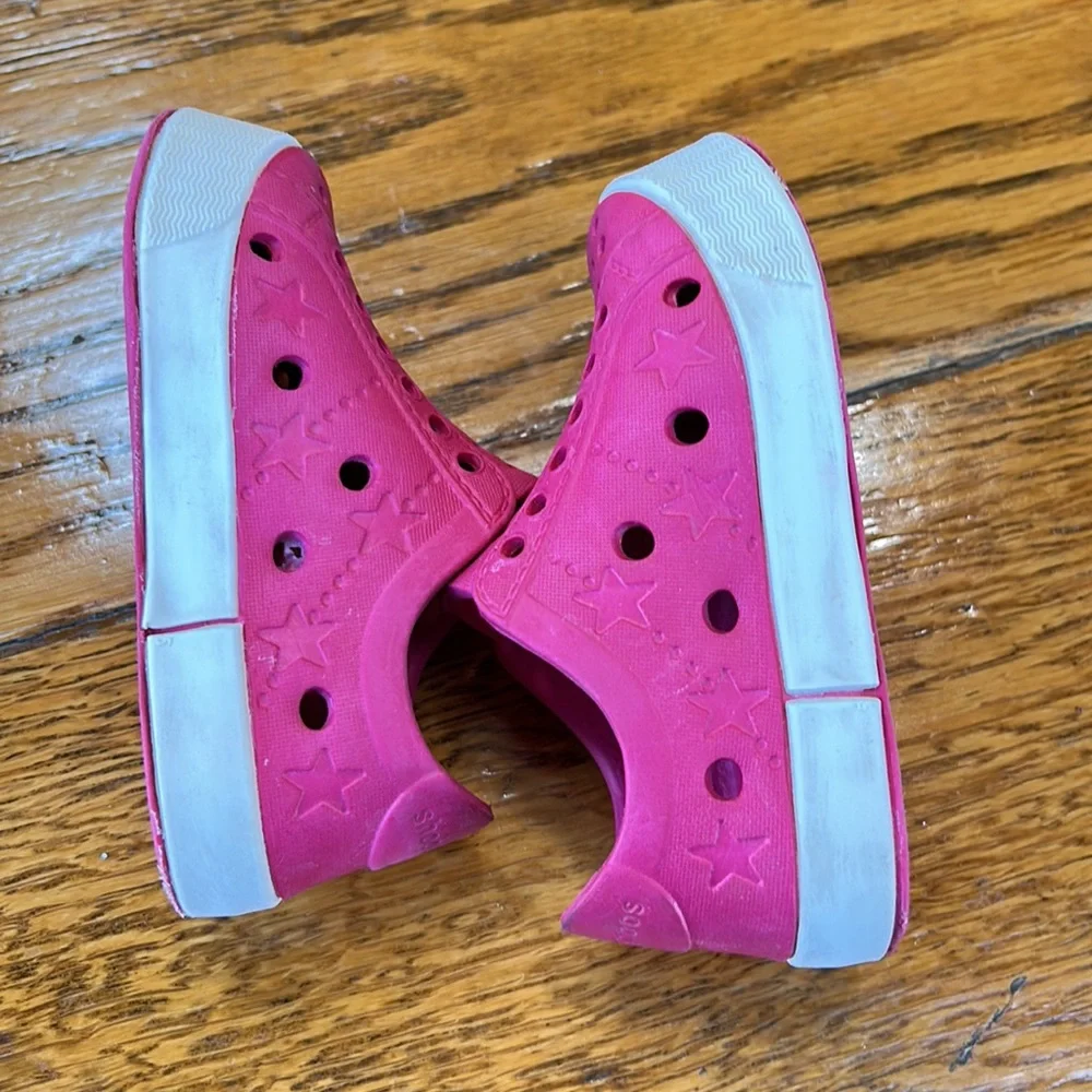 Shooshoos brand hot